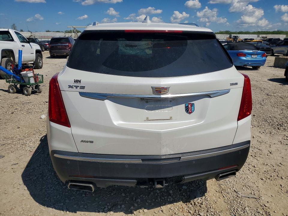 2018 Cadillac XT5 Premium Luxury