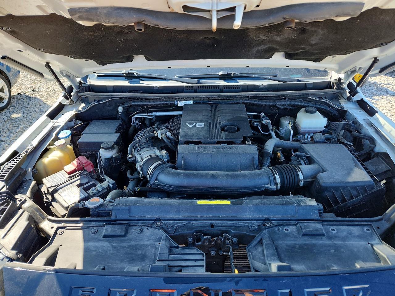 2023 Nissan Frontier SV