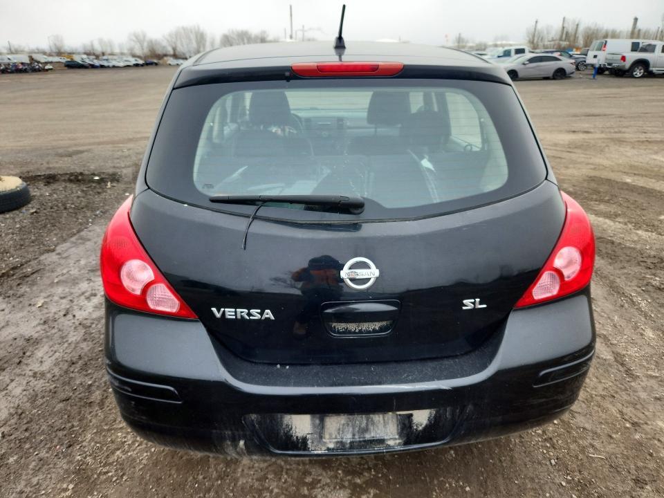 2010 Nissan Versa 1.8 s