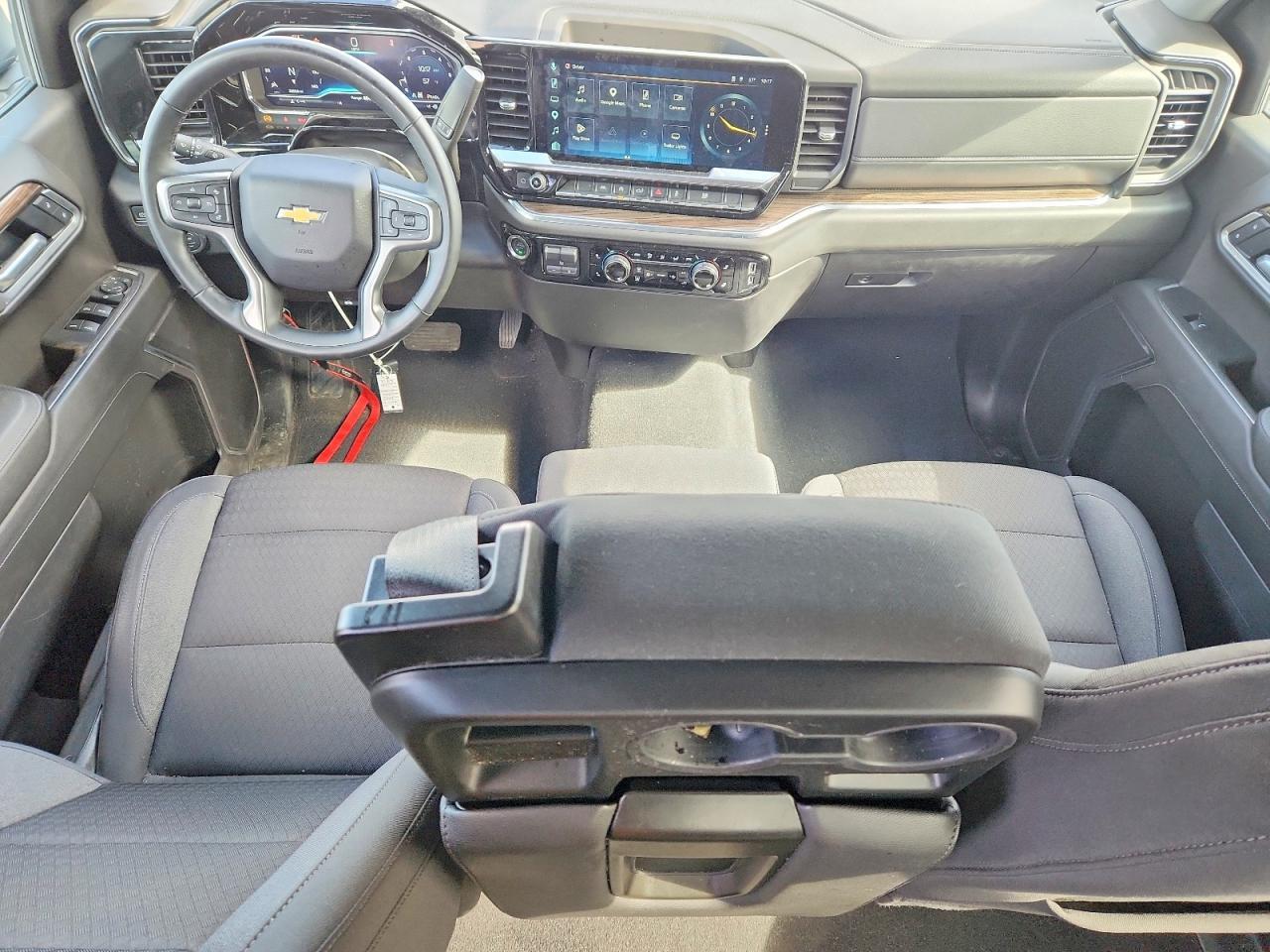 2025 Chevrolet Silverado K1500 LT