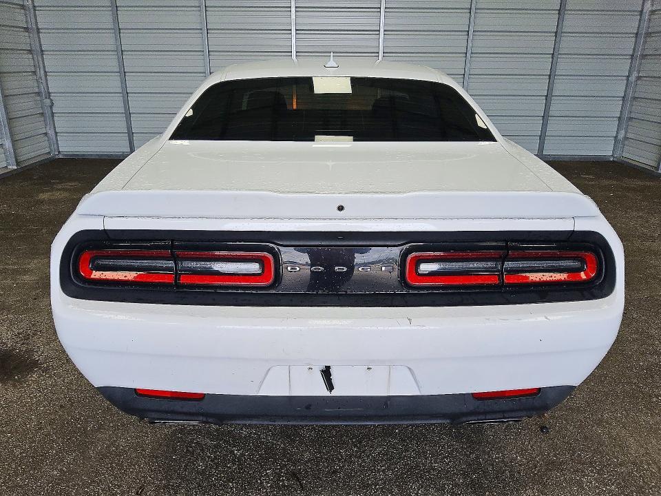 2018 Dodge Challenger r