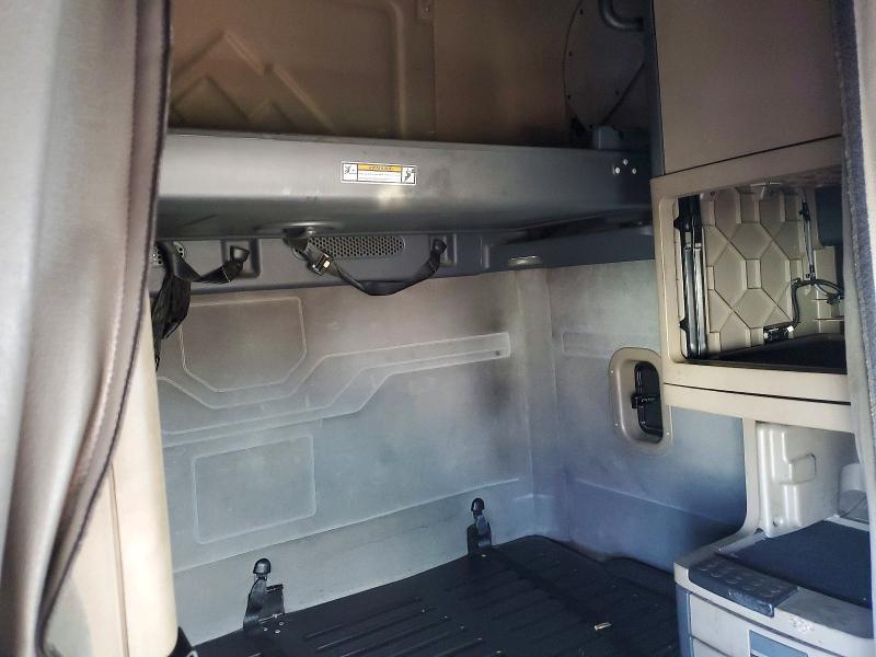 2017 Freightliner Cascadia 125 Semi Truck