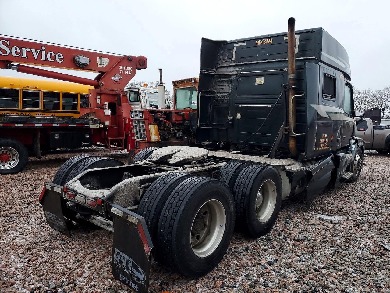 2018 Volv O VNL Semi Truck