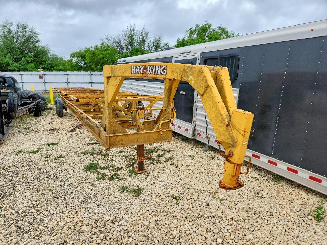2011 Unknown 2011 HAY Bale Trailer