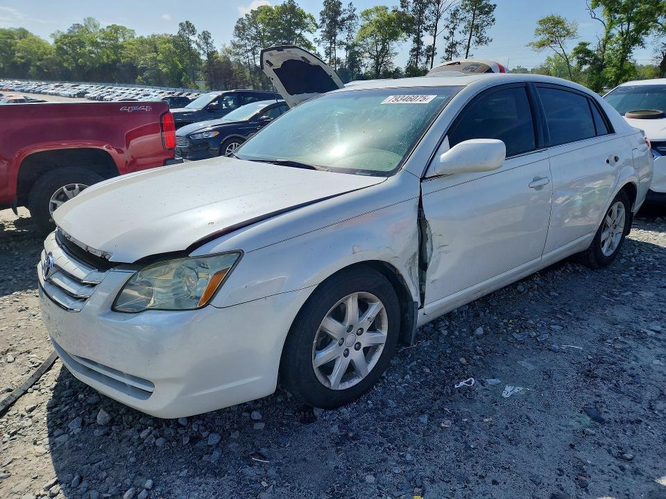 2005 Toyota Avalon xl