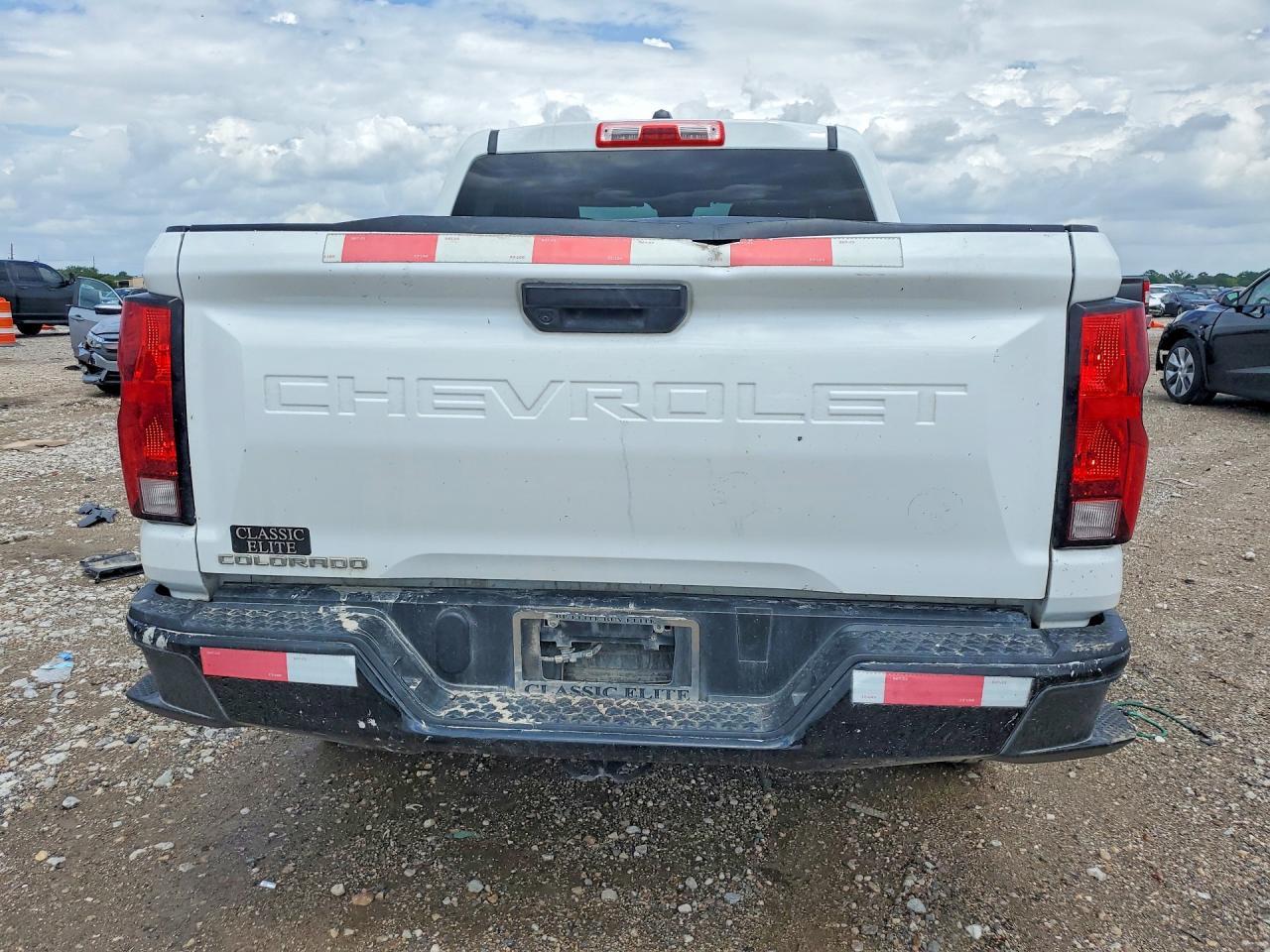 2024 Chev Colorado