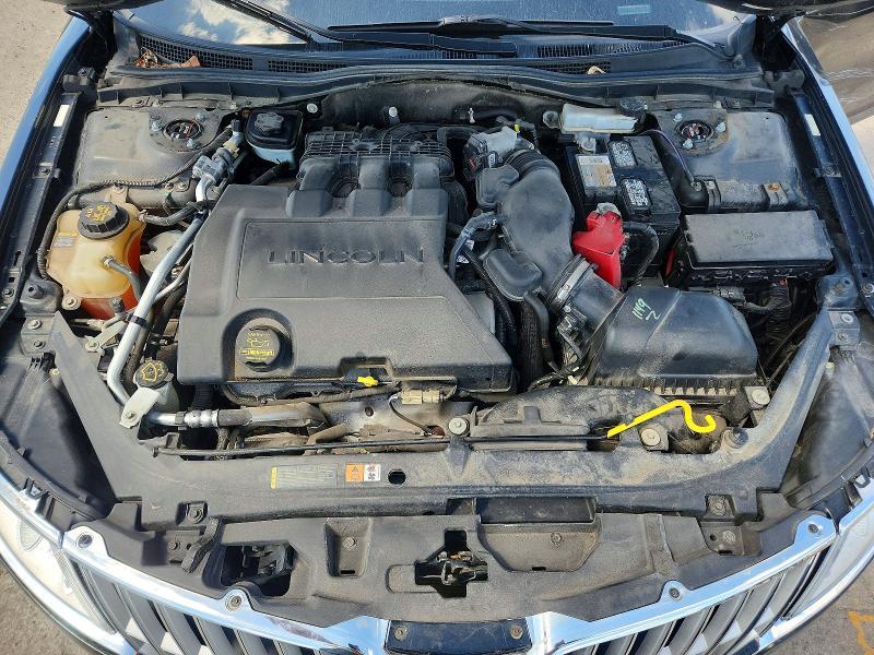 2012 Lincoln Townhouse MKZ
