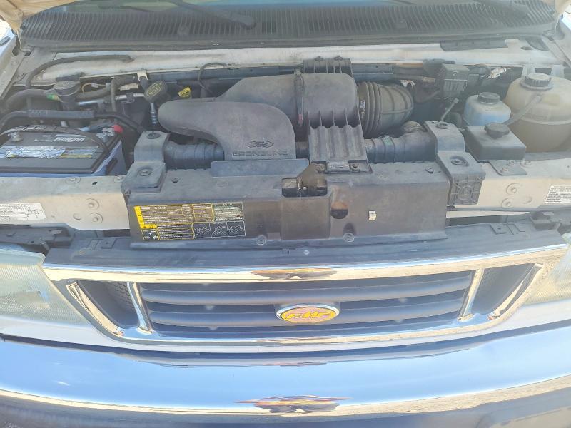 2005 Winnebago 2004 Winnebago Minnie RV