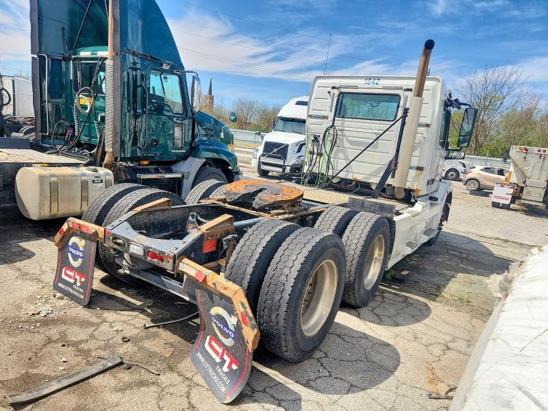 2016 Volv O vnl Semi Truck