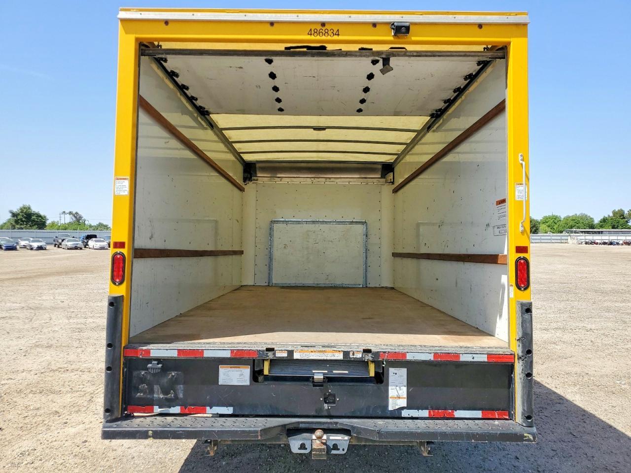 2022 Ford E350 BOX Truck