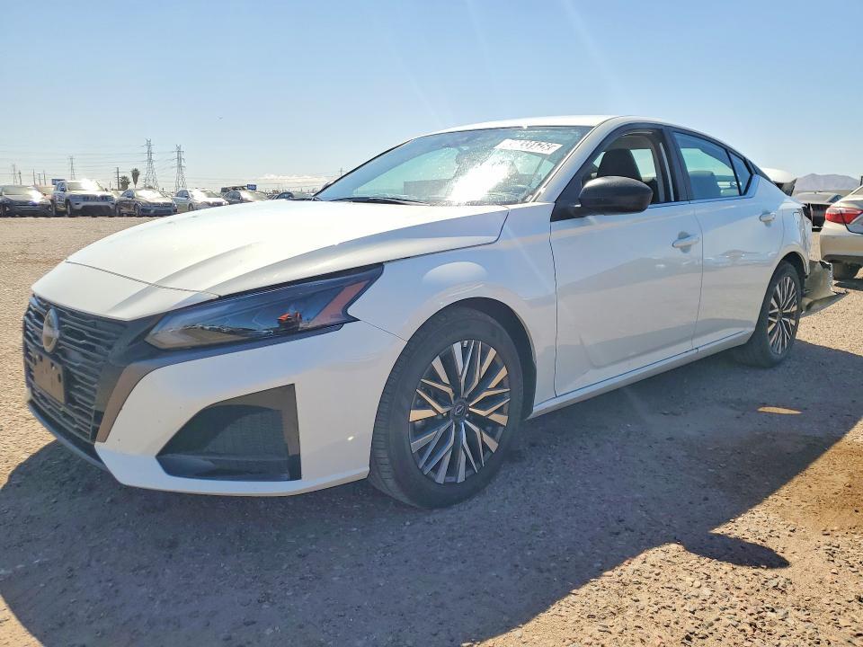 2026 Nissan Altima sv