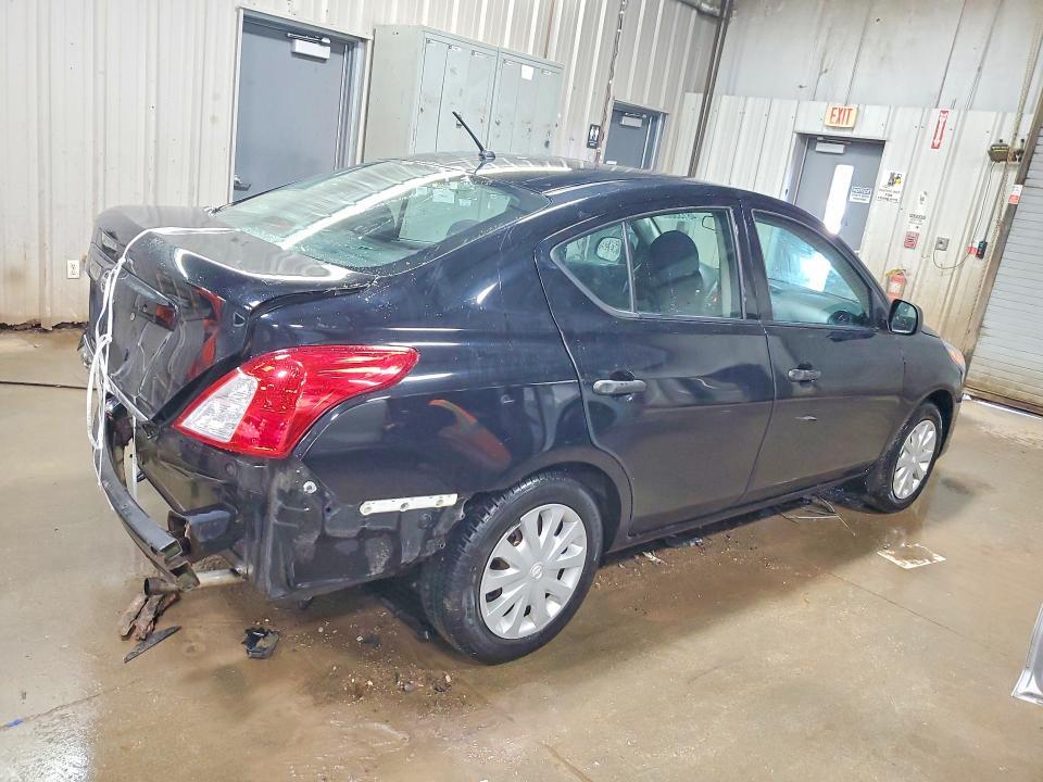 2015 Nissan Versa 1.6 s
