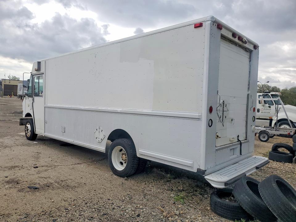 2001 Freightliner MT55 Chassis Delivery Truck
