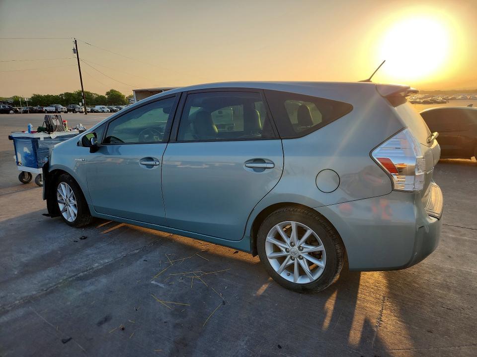 2014 Toyota Prius v Five