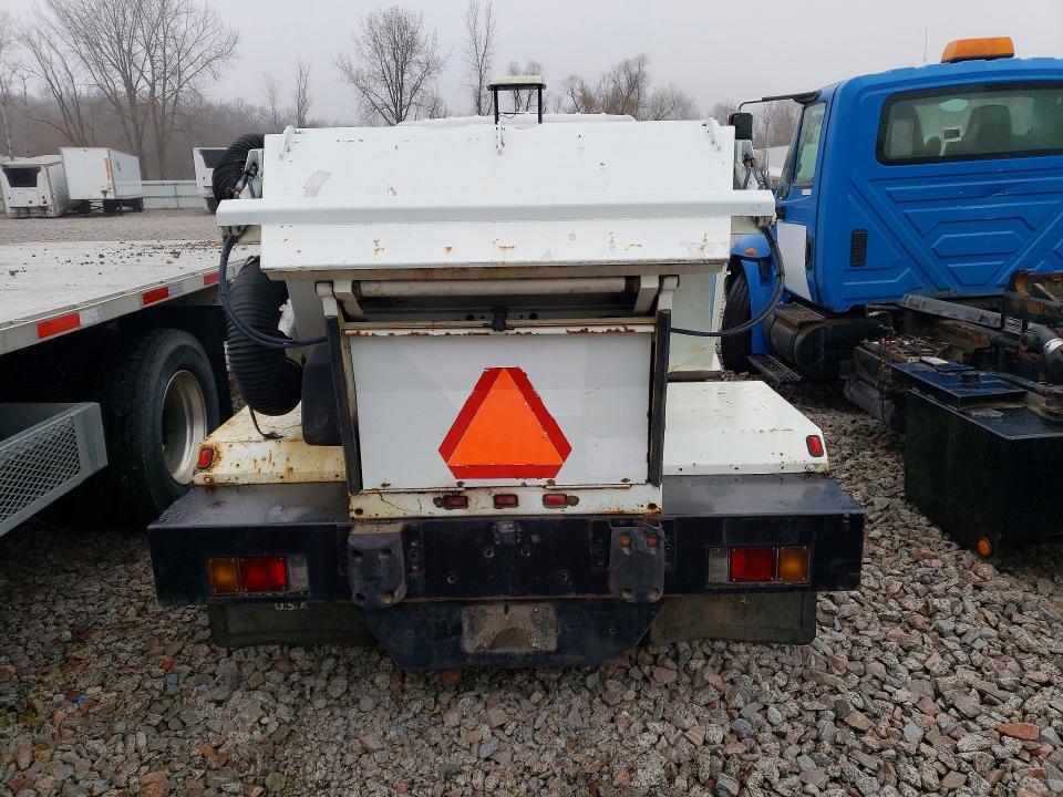2006 Isuzu Npr Sweeper Truck