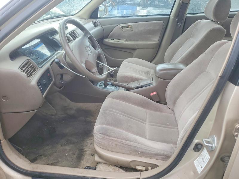 1999 Toyota Camry le
