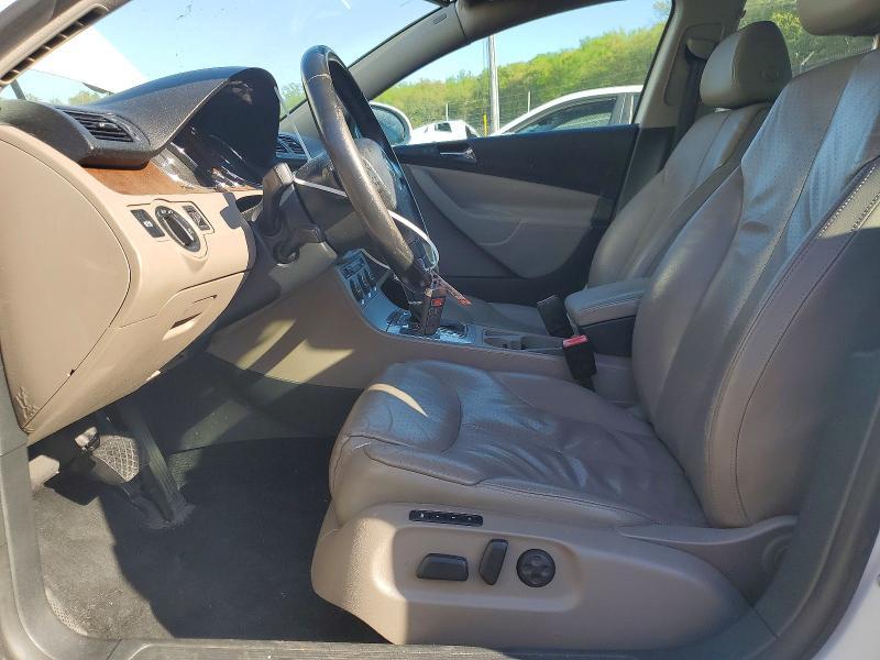 2008 Volkswagen Passat lux