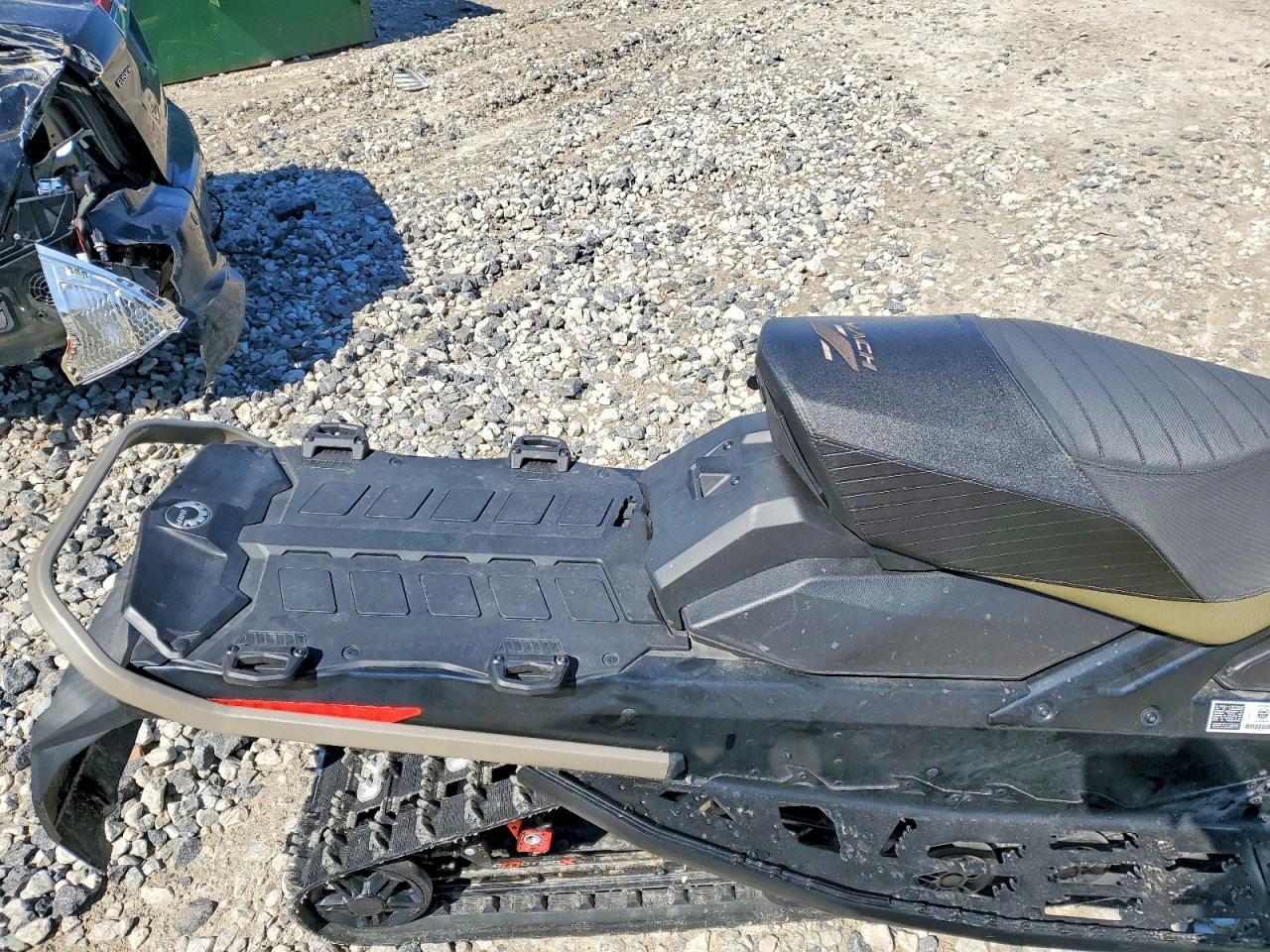 2022 Skidoo Mach Z 900 Acetrbo