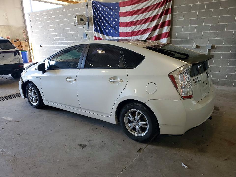 2010 Toyota Prius iii