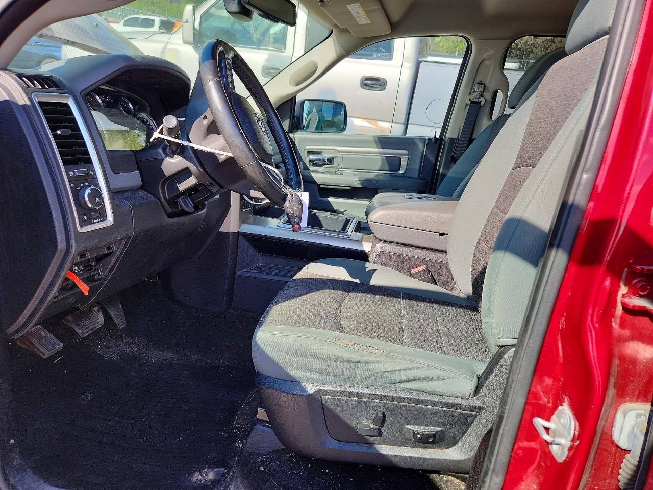 2014 Dodge RAM 1500 SLT