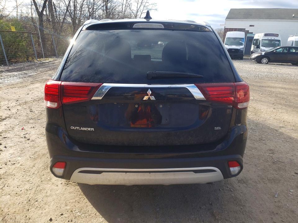 2020 Mitsubishi Outlander se