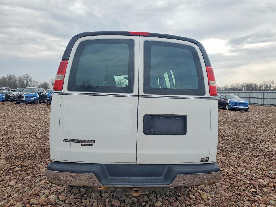 2015 Chevrolet Express 2500 Cargo Utility / Service van