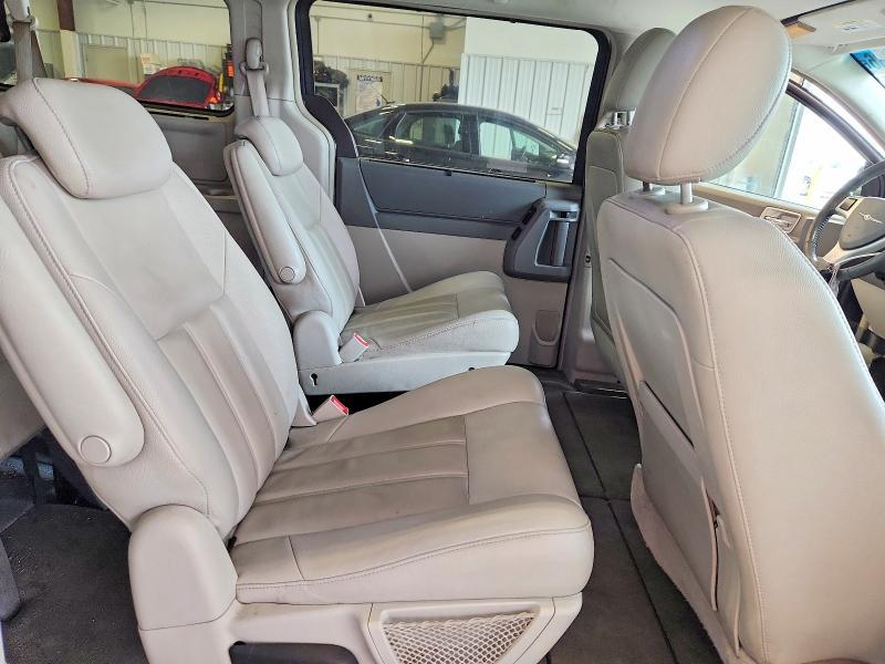 2008 Chrysler Town & Country Touring