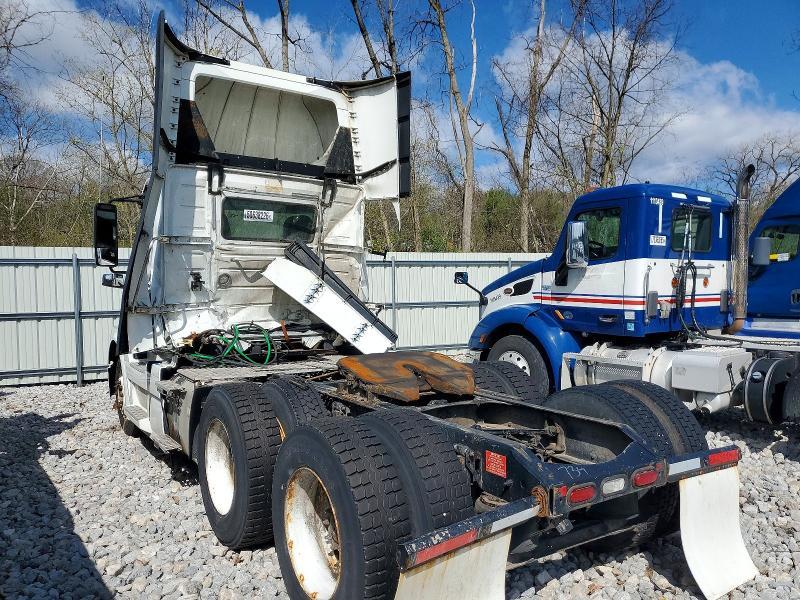 2017 Volv O VNL Semi Truck