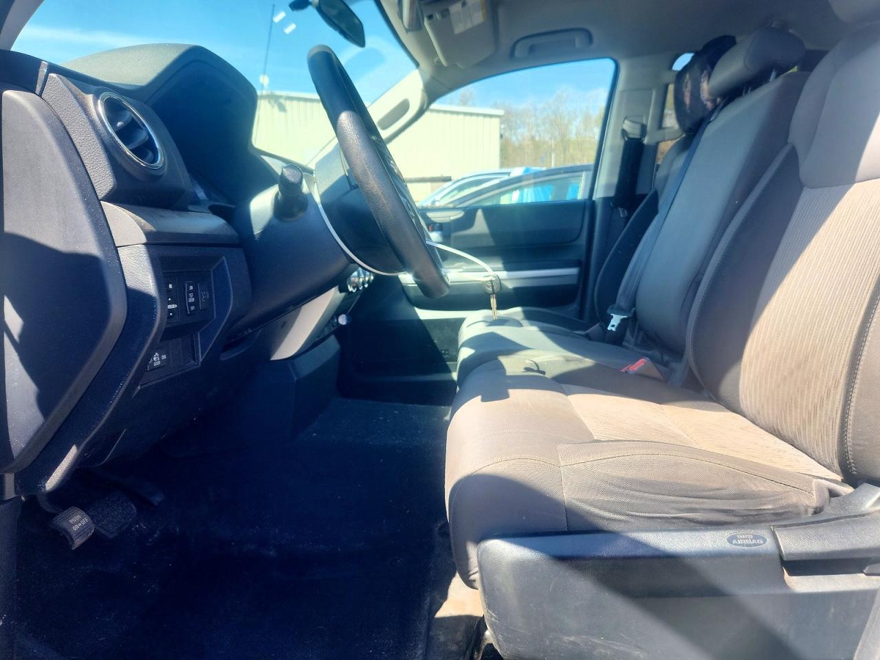 2017 Toyota Tundra SR5