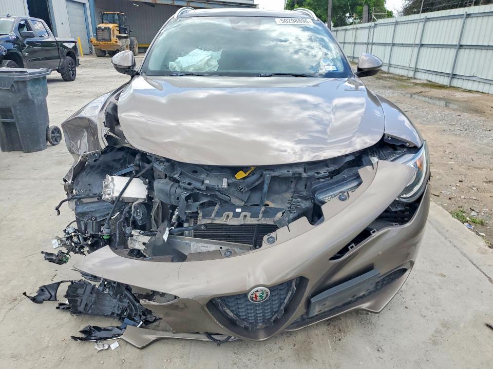 2019 Alfa Romeo Stelvio ti