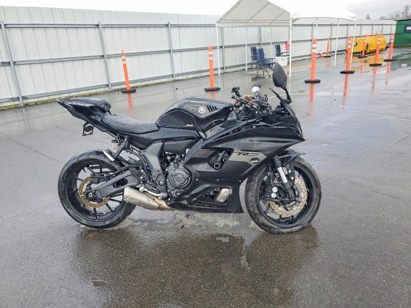 2025 Yamaha YZFR7