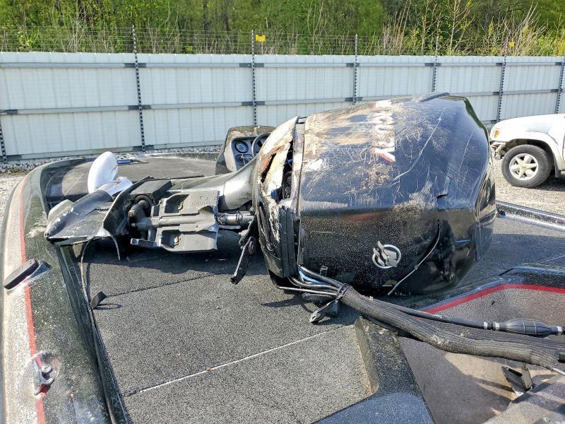 1997 Astro Boats 2000