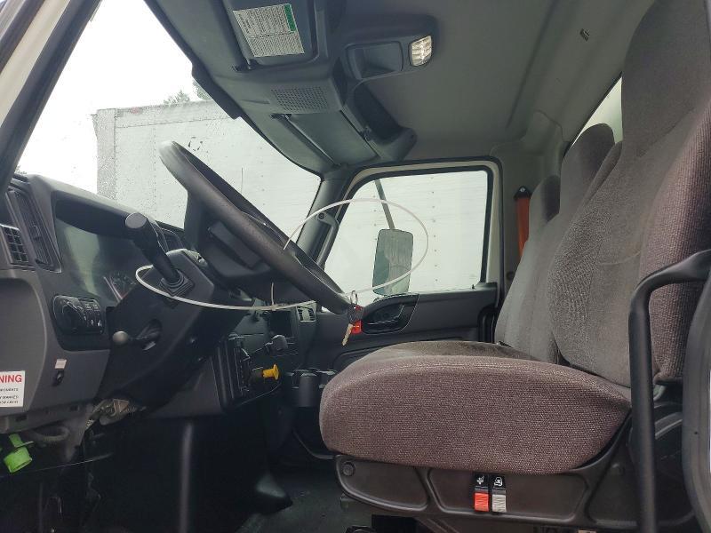 2020 International MV607 BOX Truck