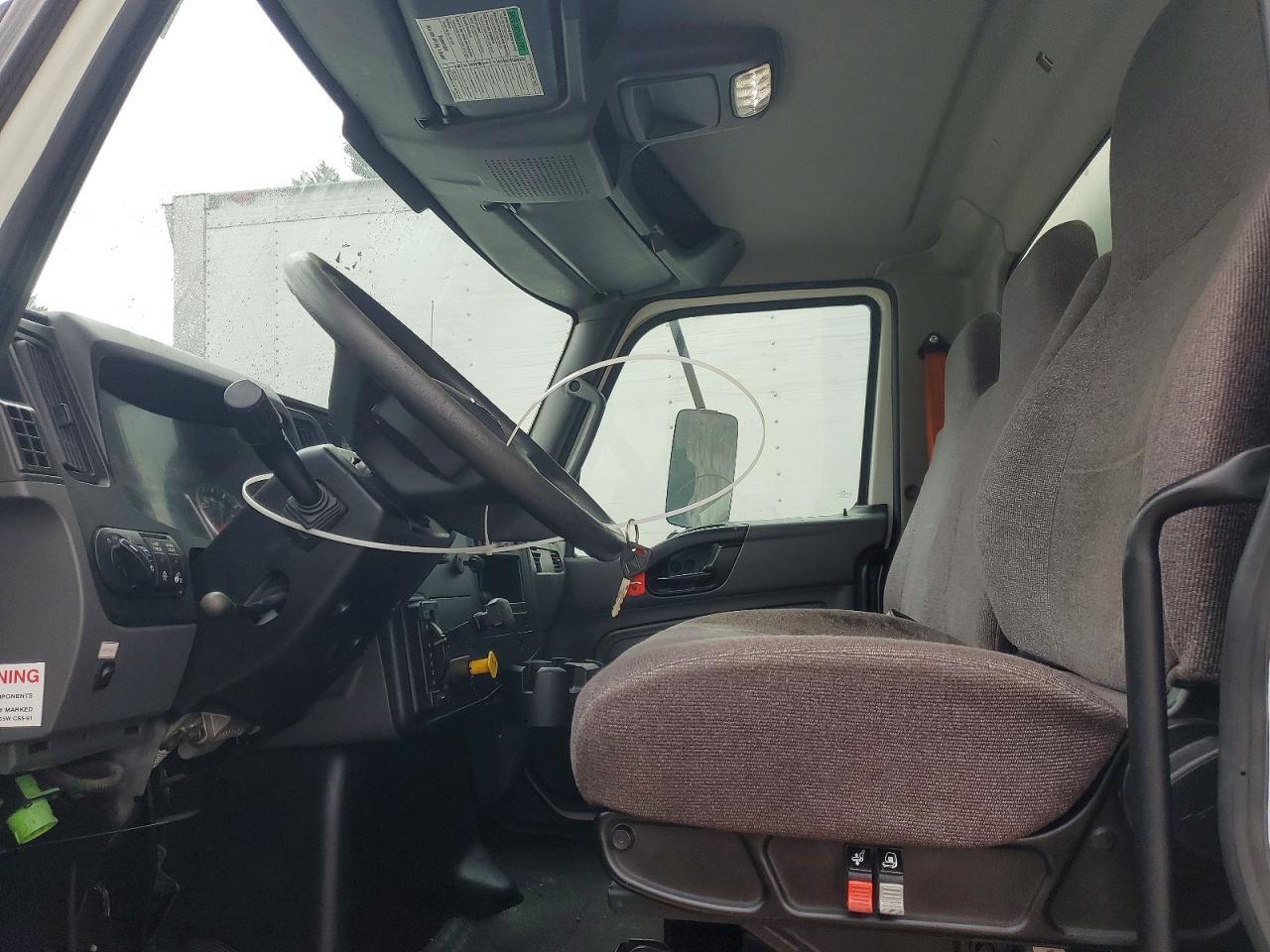 2020 International MV607 BOX Truck