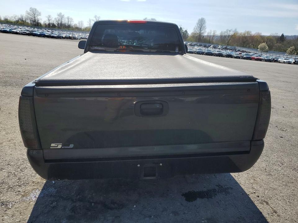 2005 Chevrolet Silverado C1500