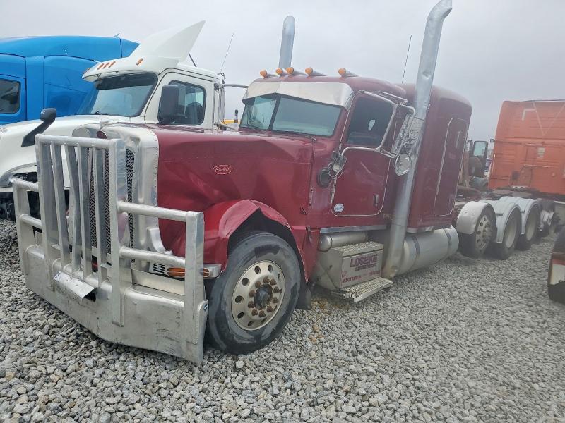 2012 Peterbilt 389 Semi Truck