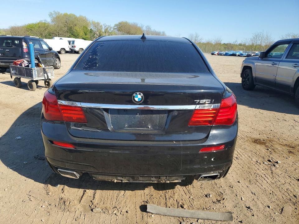 2015 BMW 750 i