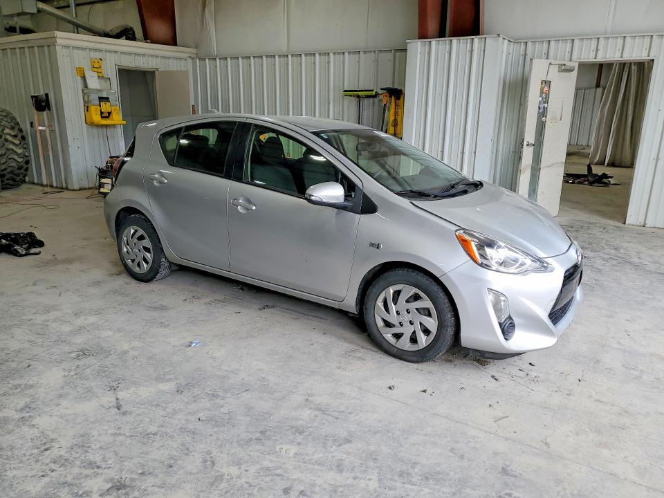 2015 Toyota Prius c two