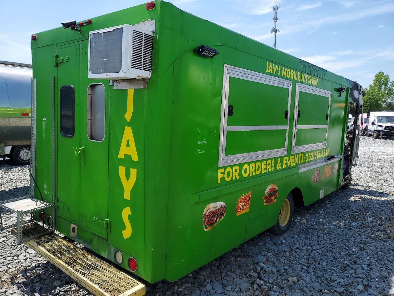 2003 Workhorse Custom Chassis P42 Food Truck