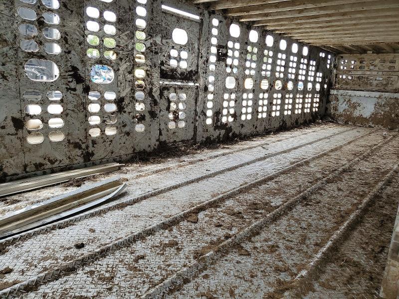 2012 Other 2012 Wilson PSDCL-402 Livestock Trailer