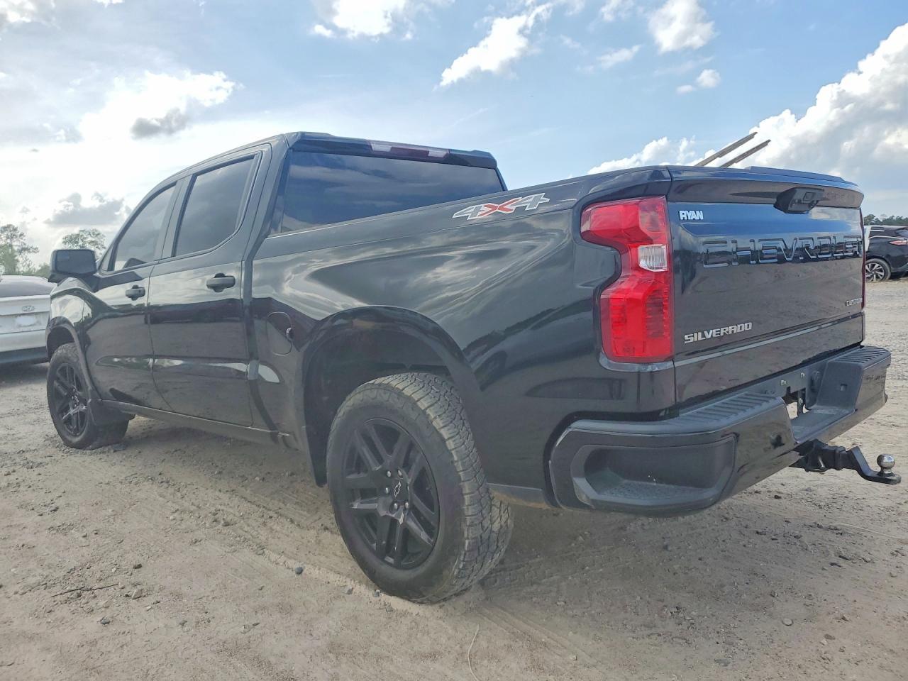 2023 Chevrolet Silverado K1500 Custom