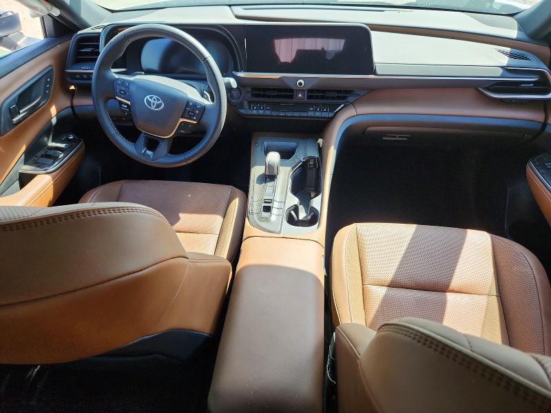 2025 Toyota Crown Signia xle