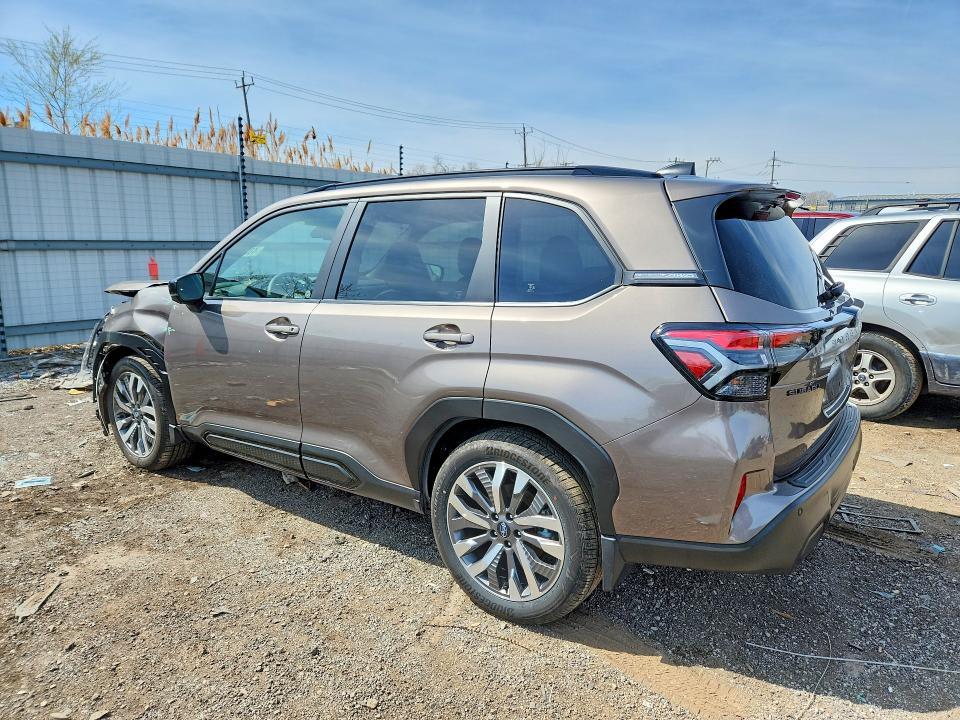 2025 Subaru Forester Touring