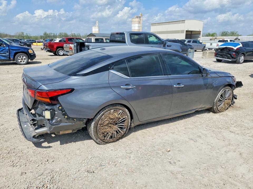 2023 Nissan Altima sl