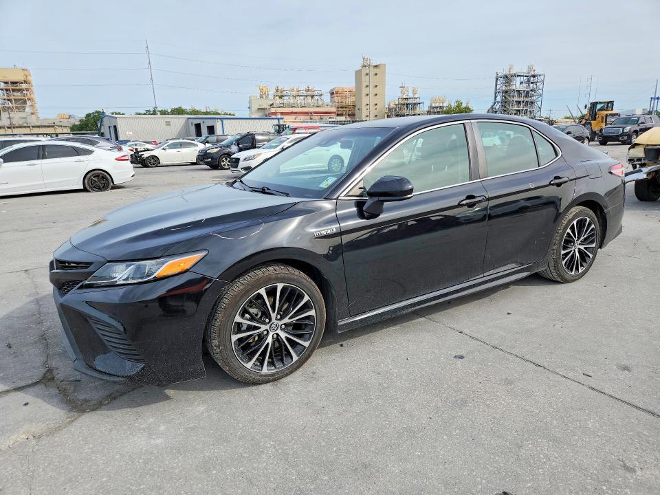 2018 Toyota Camry Hybrid se