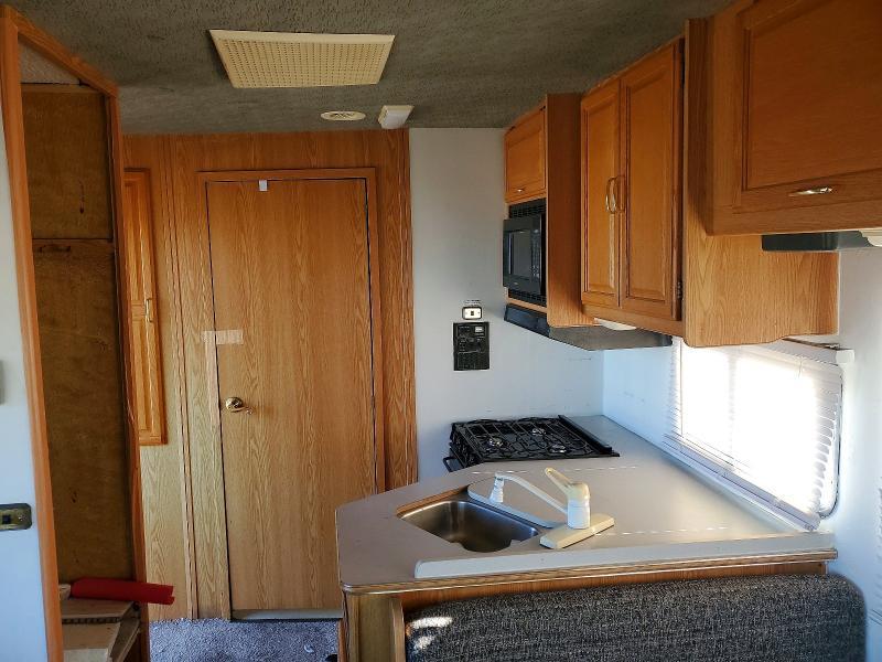 2001 Ford Minnie RV