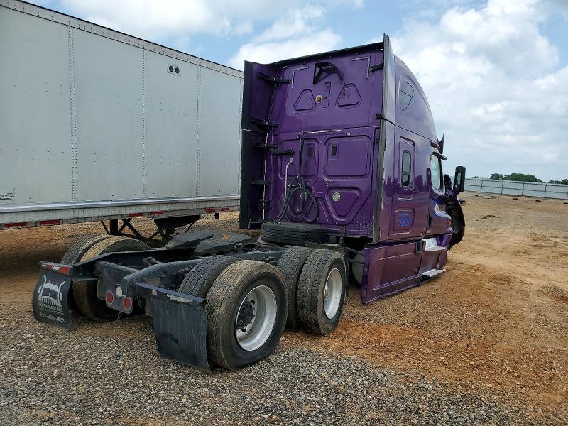2017 Freigliner 2017 Freightliner Cascadia 125 Semi Truck