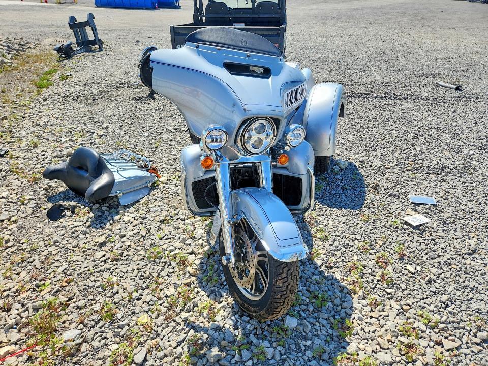 2023 Harley-Davidson Flhtcutg