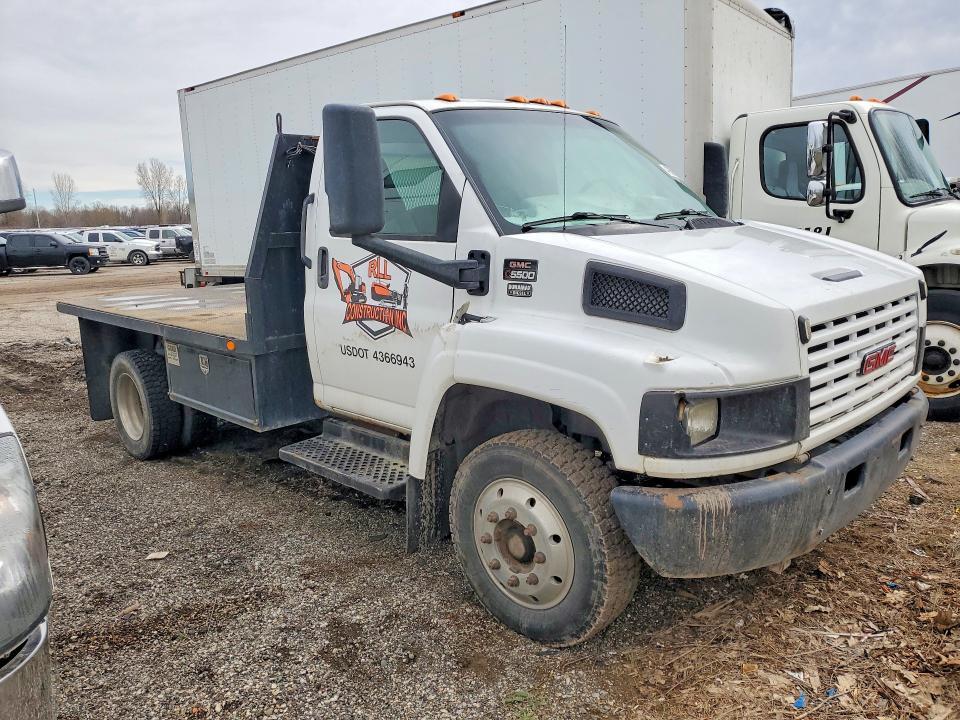2008 GMC C5500 Flatbed Truck