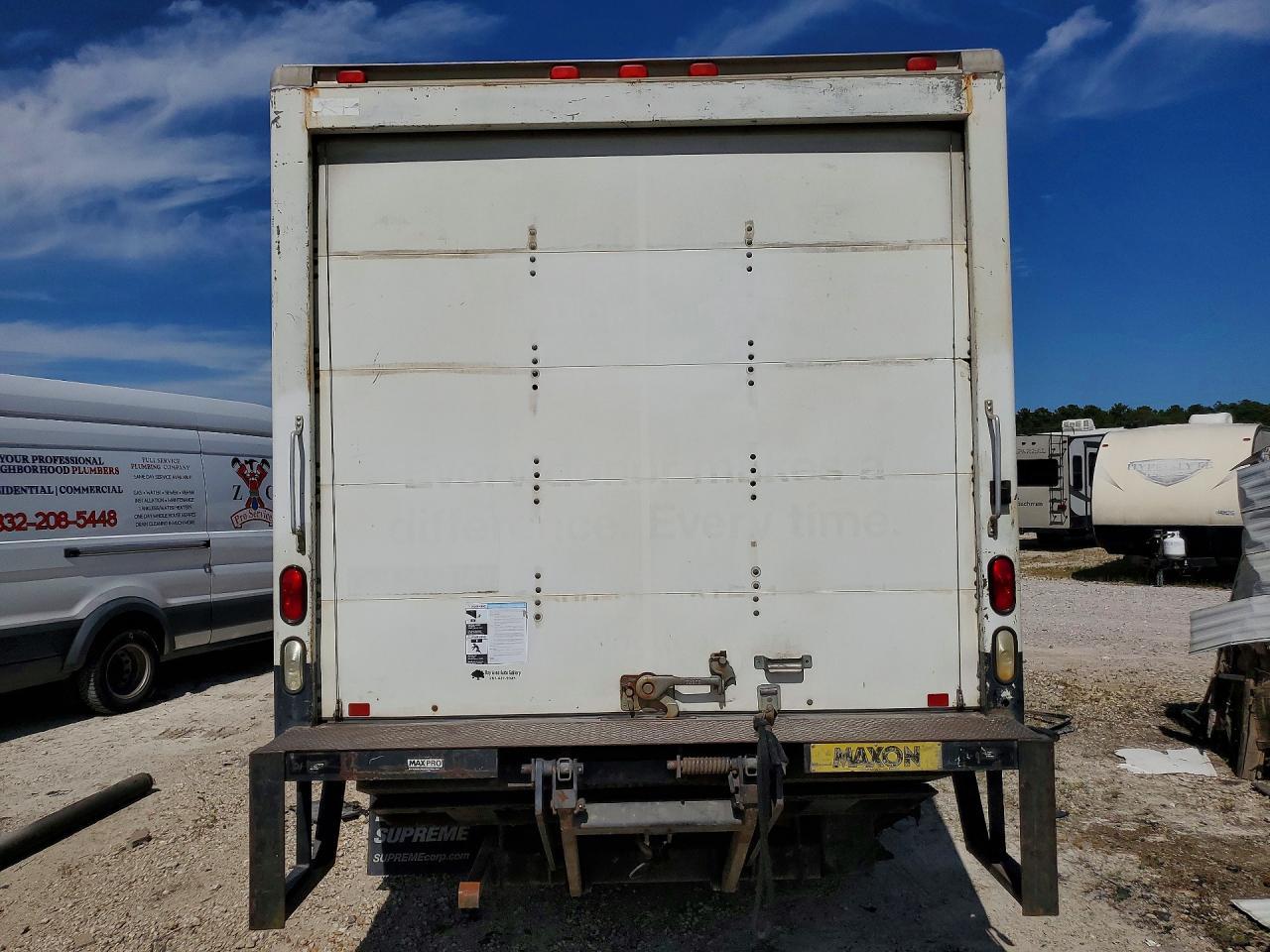 2009 Chevrolet Express BOX Truck